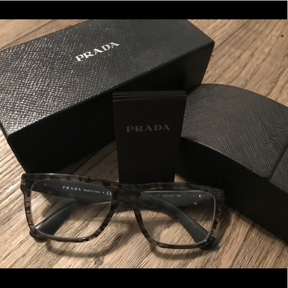 Authentic Men’s Grey Prada Frames w/ box & case.